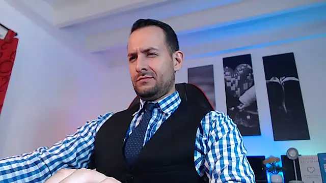 Jerry hot1 online show from December 11, 2024, 12:12 pm