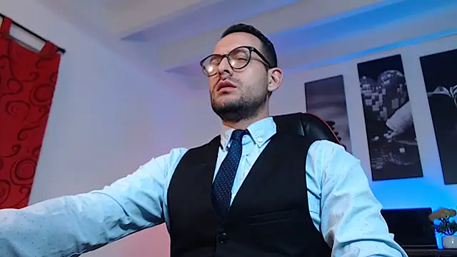 Jerry hot1 online show from December 12, 2024, 12:12 pm