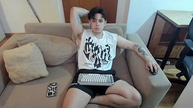 Markuss b online show from February 5, 2025, 1:04 am