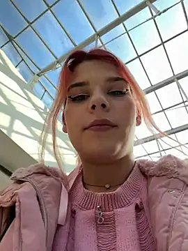 RiriRoseey online show from January 18, 2025, 11:54 am