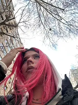 RiriRoseey online show from March 19, 2025, 8:45 am