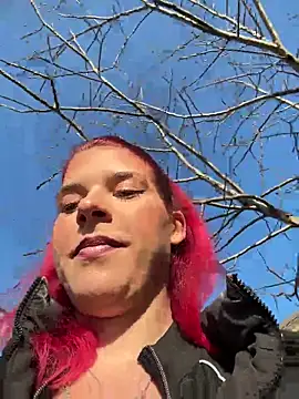 RiriRoseey online show from December 19, 2025, 9:05 am