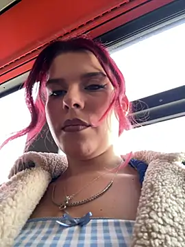 RiriRoseey online show from February 12, 2026, 8:42 am