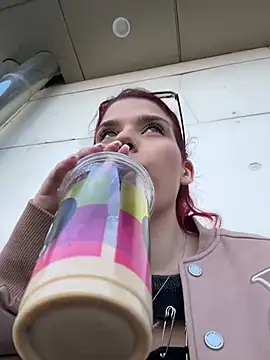 RiriRoseey online show from March 11, 2026, 10:10 am