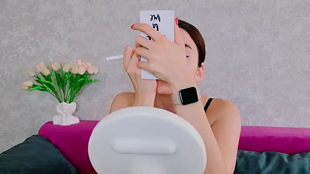 Miss Arwen online show from October 2, 2025, 4:41 am