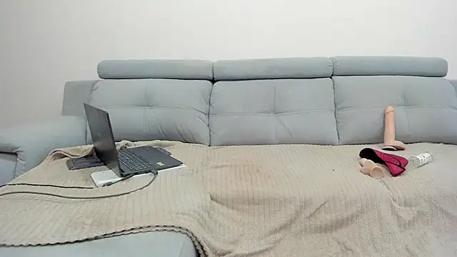 Kristina Sinclair online show from February 21, 2025, 6:59 pm