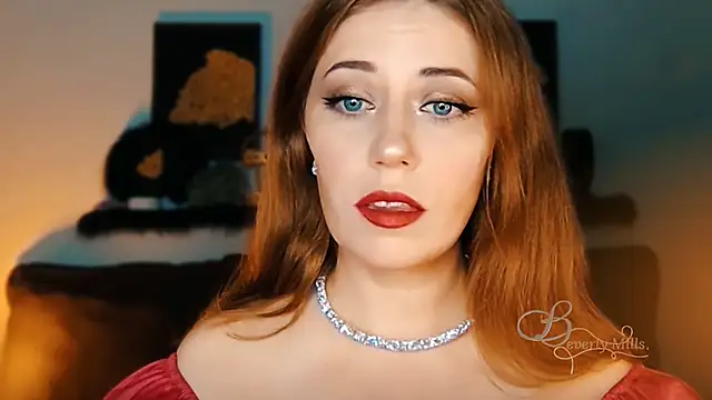 MissBeverlyMills online show from September 30, 2025, 10:48 pm