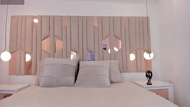 Snapshot of im_giselle_ chatting on February 24, 2026, 5:27 am im giselle online show from February 24, 2026, 5:27 am