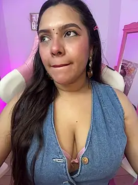 Snapshot of krishaa_ chatting on June 2, 2026, 8:33 pm krishaa online show from June 2, 2026, 8:33 pm