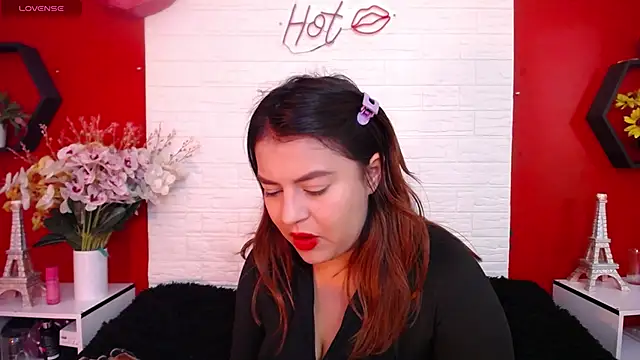  poison sweet online show from October 14, 2025, 4:19 pm