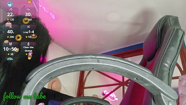 Lina23  online show from October 6, 2025, 12:46 pm