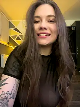 Snapshot of Vikki_toriya chatting on November 5, 2025, 1:05 am Vikki toriya online show from November 5, 2025, 1:05 am