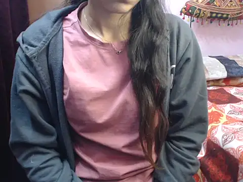 Angel kiyara online show from January 6, 2026, 6:44 pm