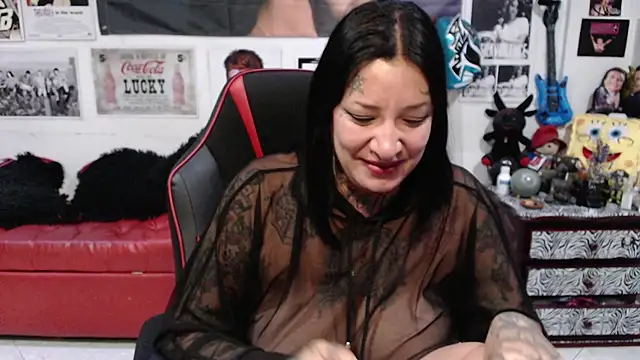 Rollyderolandia666 online show from February 24, 2025, 2:08 am