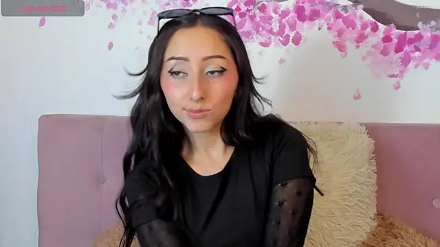 v1cky  online show from February 7, 2025, 10:09 pm