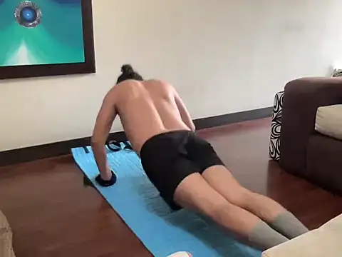 littlelatinhunter online show from November 24, 2025, 12:16 pm