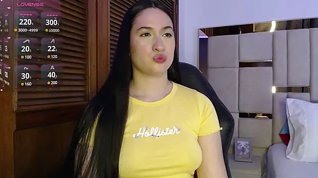 sofiaduque 26 online show from February 21, 2025, 8:49 pm