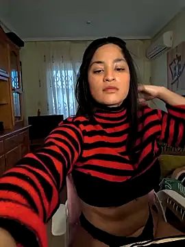 bella apont online show from March 10, 2025, 7:21 am