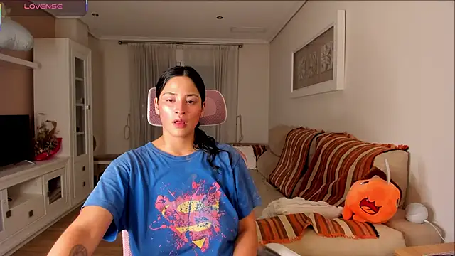 bella apont online show from September 24, 2025, 9:51 pm