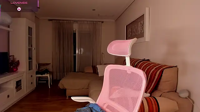 bella apont online show from October 27, 2025, 10:36 pm