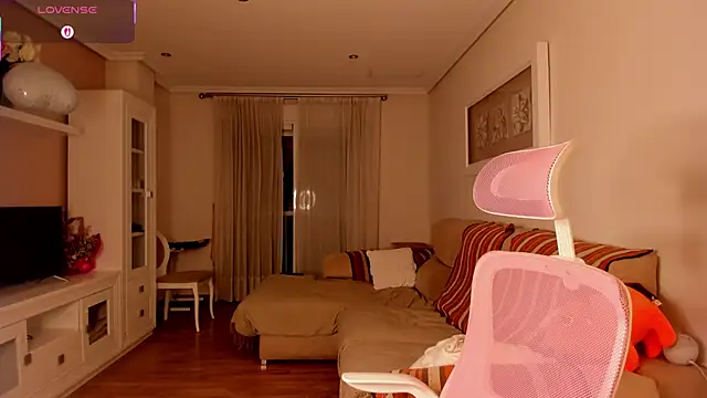 bella apont online show from October 28, 2025, 9:17 pm