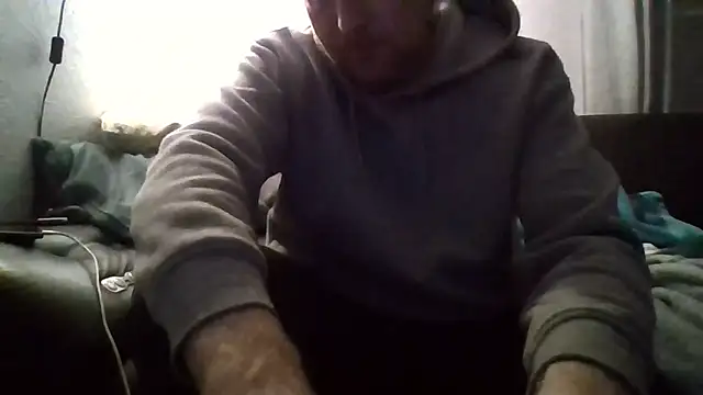 Snapshot of Au_plaisir_des_femmes chatting on November 13, 2025, 11:25 pm Au plaisir des femmes online show from November 13, 2025, 11:25 pm