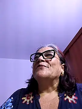 Snapshot of MARIANMILLS__ chatting on November 16, 2025, 9:42 pm MARIANMILLS online show from November 16, 2025, 9:42 pm