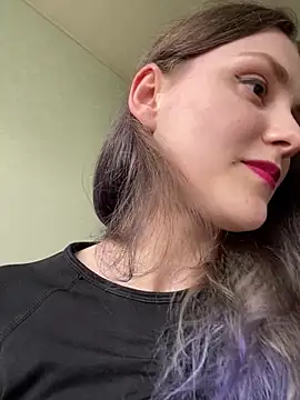 Erotic Synth Goddess online show from May 12, 2026, 2:36 pm