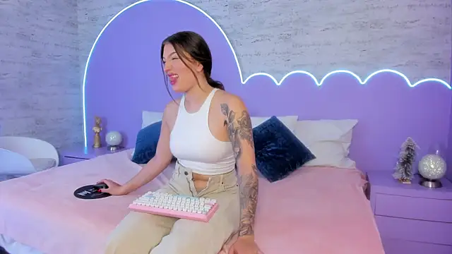 Giaa Ross online show from December 20, 2025, 7:32 pm