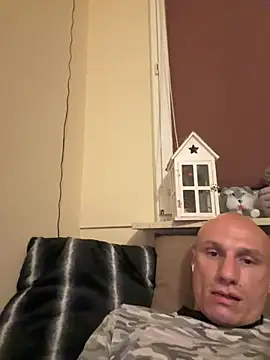 Snapshot of RegrowedRails chatting on October 10, 2025, 12:31 am RegrowedRails online show from October 10, 2025, 12:31 am