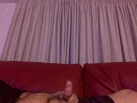 IL GINECOLOGO  online show from December 4, 2025, 1:04 am