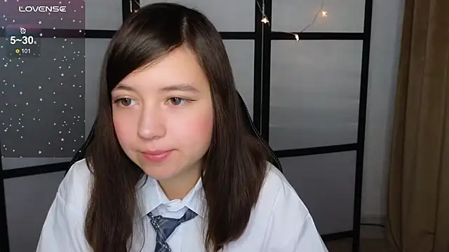 Snapshot of Lina_Brownie chatting on October 28, 2025, 1:31 am Lina Brownie online show from October 28, 2025, 1:31 am