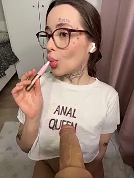 fuckdoll 18 online show from February 16, 2026, 8:10 am