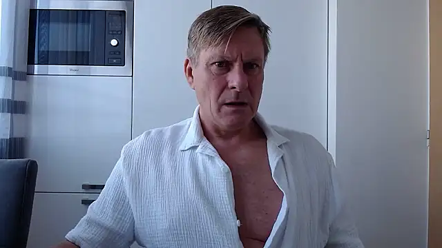 johnnym1 online show from January 19, 2026, 10:19 am