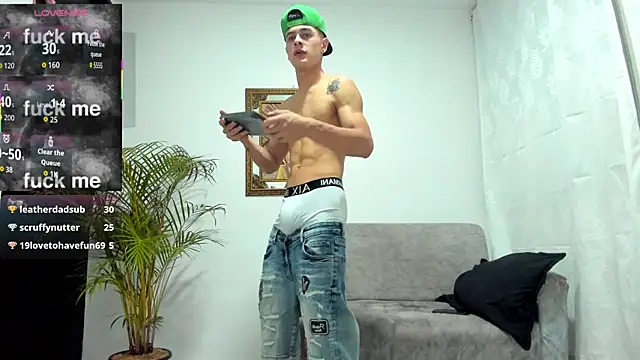 Snapshot of JuniorMorris_ chatting on November 19, 2025, 11:16 pm JuniorMorris online show from November 19, 2025, 11:16 pm