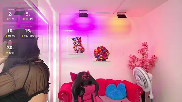 Miss dolly  online show from October 7, 2025, 12:35 pm