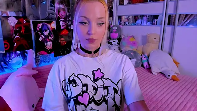Cute  Pony online show from July 6, 2026, 9:50 pm