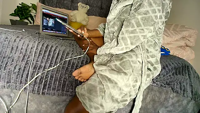 t-NaughtyLicia online show from March 24, 2026, 5:45 am