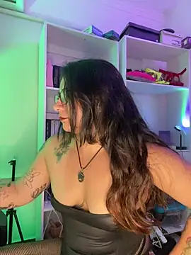 Snapshot of Amarantha_666 chatting on April 27, 2026, 9:46 pm Amarantha 666 online show from April 27, 2026, 9:46 pm