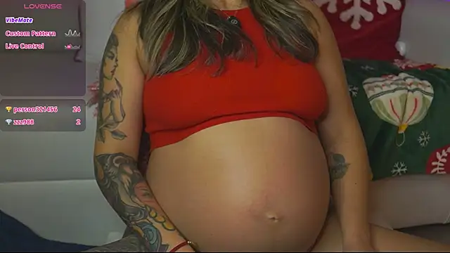 Snapshot of AyraSmith_ chatting on November 20, 2025, 12:22 am AyraSmith online show from November 20, 2025, 12:22 am