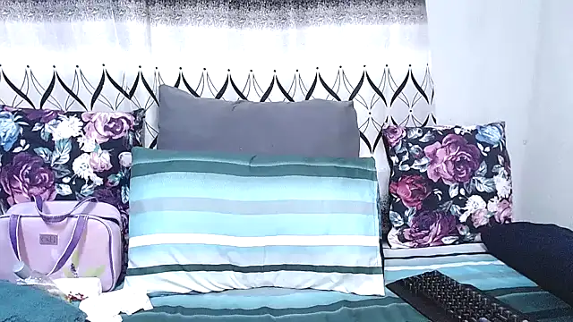 HotSmallTits online show from February 9, 2026, 7:07 pm