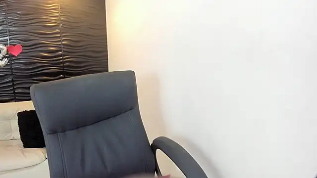 Snapshot of sofia_44 chatting on November 11, 2025, 1:11 pm sofia 44 online show from November 11, 2025, 1:11 pm