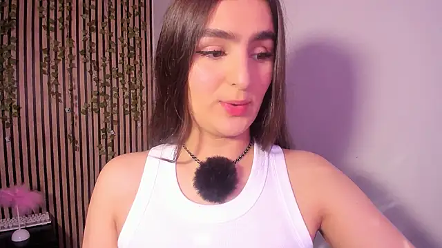sofia 44 online show from June 2, 2026, 1:57 pm