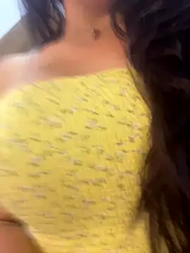 Snapshot of dayis_butera chatting on November 13, 2025, 11:42 am dayis butera online show from November 13, 2025, 11:42 am