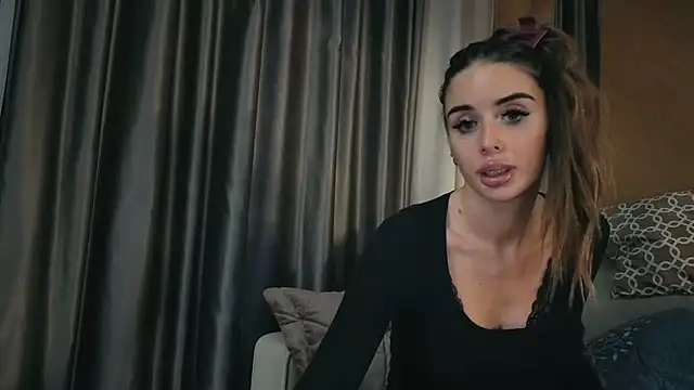 your bunnygirl online show from November 15, 2025, 4:47 pm