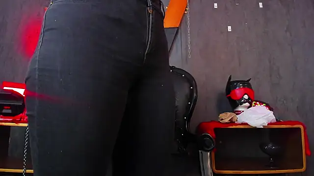 CharlotteScotte online show from January 21, 2025, 12:18 pm