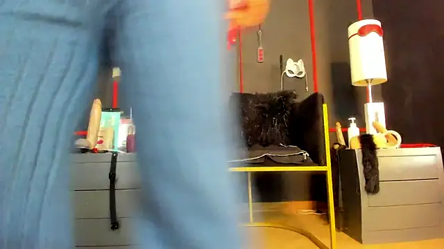 CharlotteScotte online show from November 4, 2025, 11:31 am