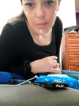 Daniela77771 online show from September 27, 2025, 3:06 pm