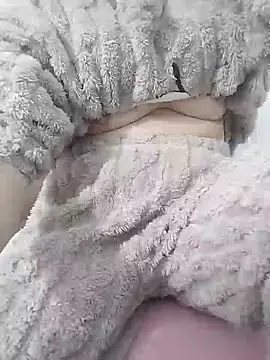 Snapshot of SweetGirl2k2 chatting on January 25, 2025, 9:57 am SweetGirl2k2 online show from January 25, 2025, 9:57 am