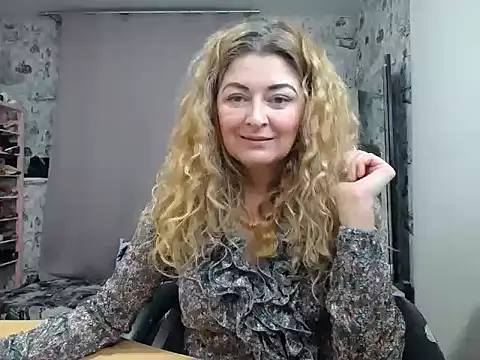 Snapshot of Helen1974 chatting on March 3, 2025, 4:35 pm Helen1974 online show from March 3, 2025, 4:35 pm